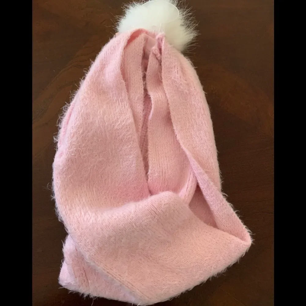 Juicy Couture pink brand new hat and scarf girls set, beautiful, fleece lining,